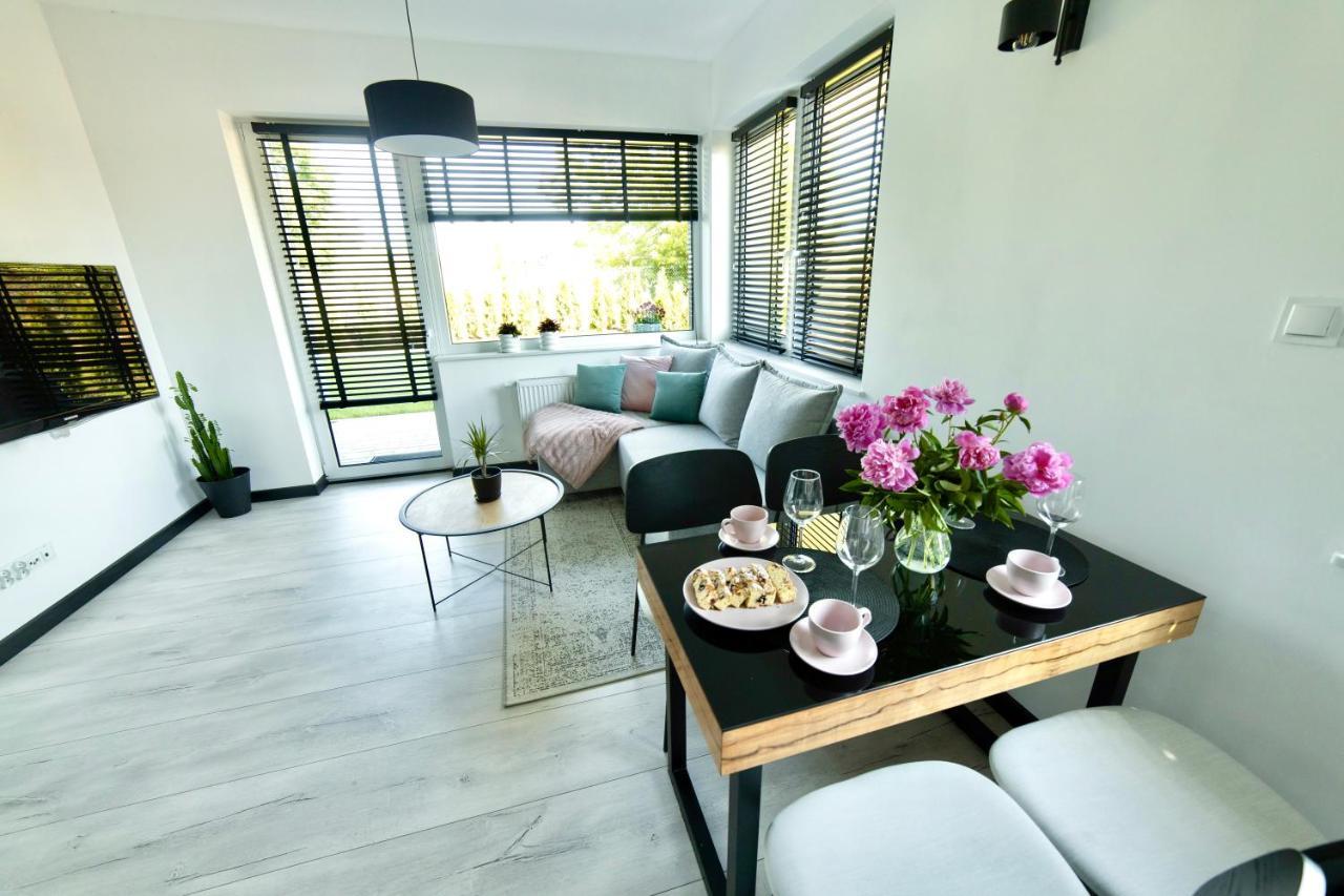 Apartament Ogrodowy Zakatek Uniejow Esterno foto
